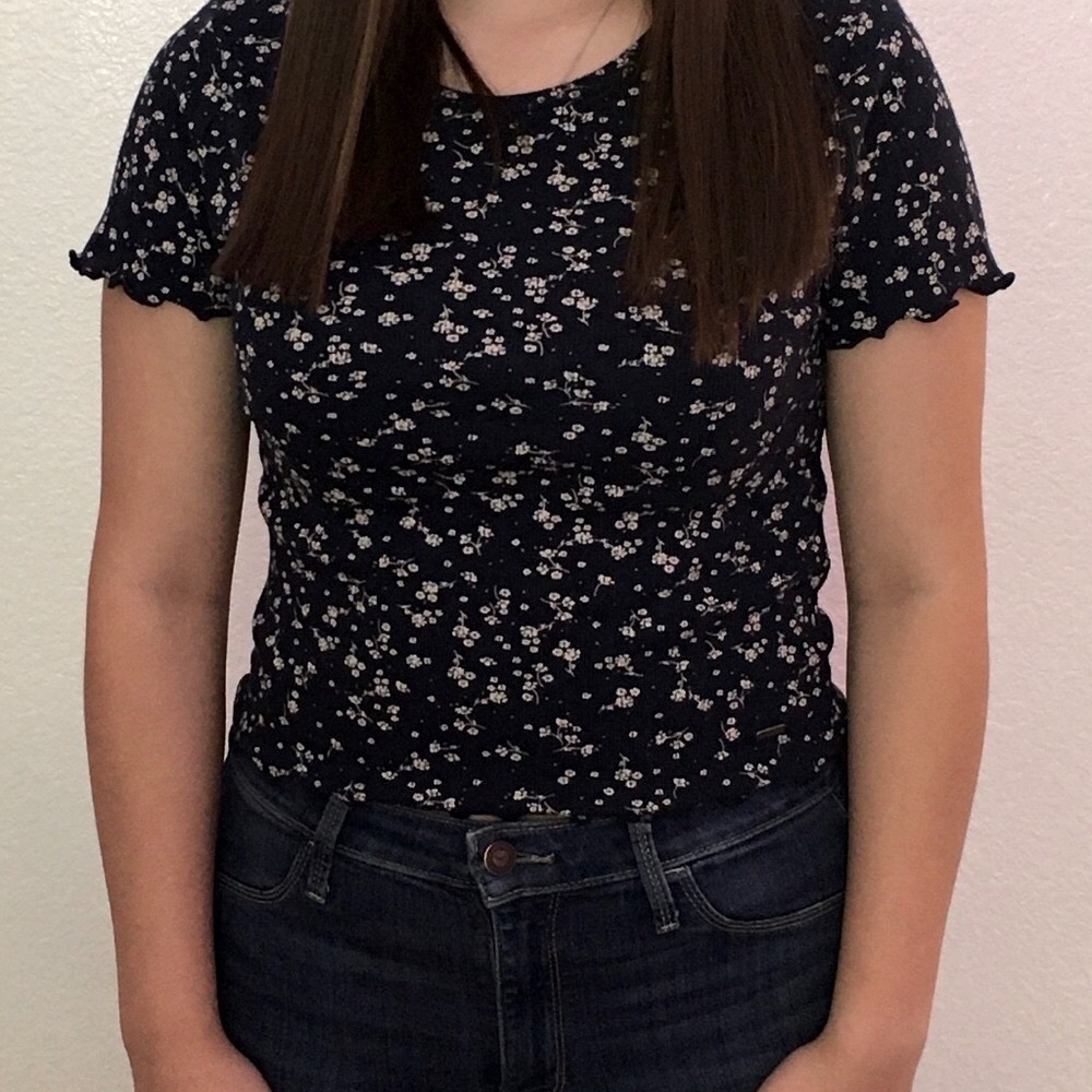 Hollister navy floral baby tee